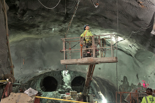 Illustration for article titled The Secret Lives of NYC Mega-Projects, Revealed By One PhotographerÂ